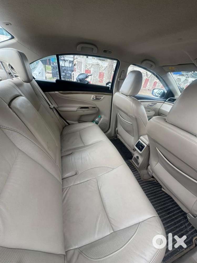 Fully Loaded Ciaz Aplha At (smart Hybrid) 20 Years Rare Black Colour