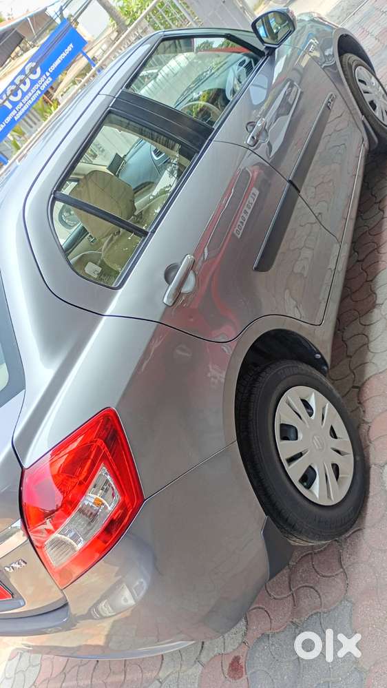 Maruti Suzuki Dzire 1.2 Vxi, 2014, Petrol