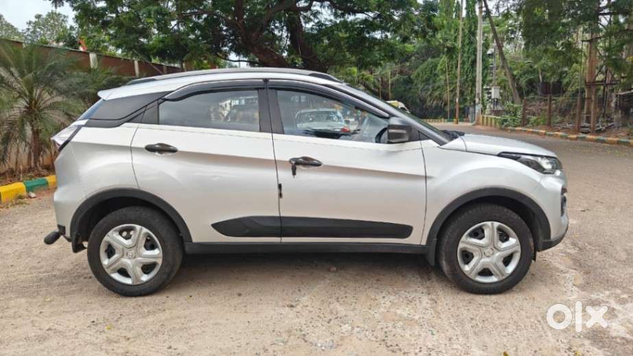 Tata Nexon 1.5 Revotorq Xm (s), 2021, Diesel