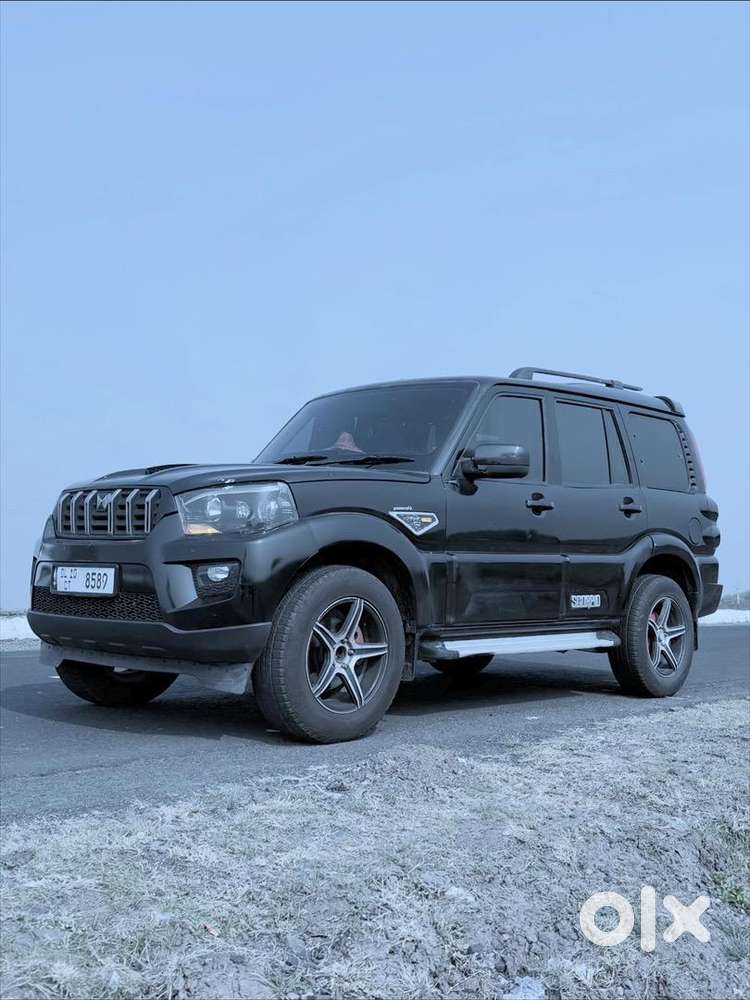 Mahindra Scorpio Classic 2016 Diesel 90000 Km Driven