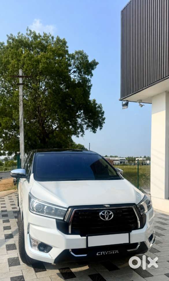 Toyota Innova Crysta 2.4 Z 7 Str, 2025, Diesel