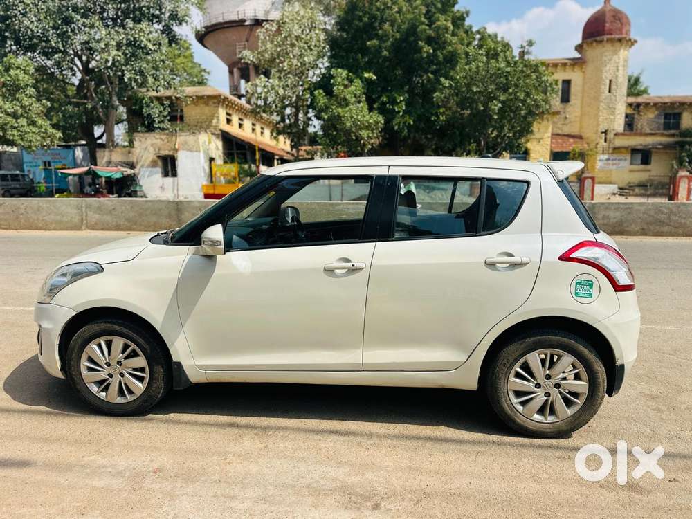 Maruti Suzuki Swift Amt Zxi, 2016, Petrol