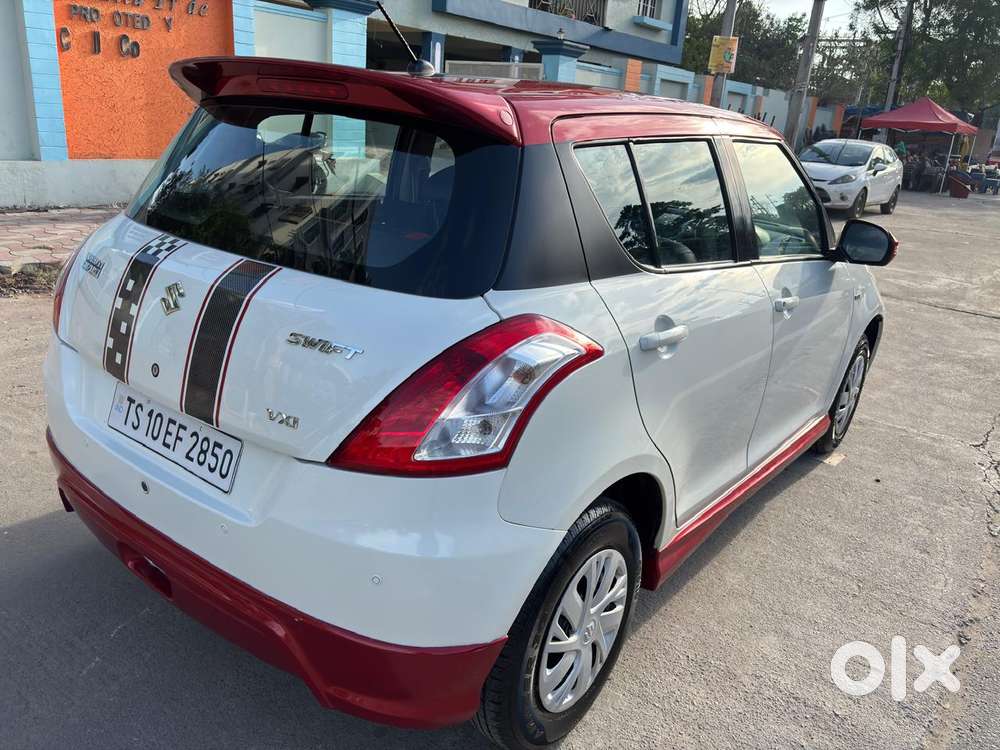 Maruti Suzuki Swift Vxi Optional, 2015, Petrol