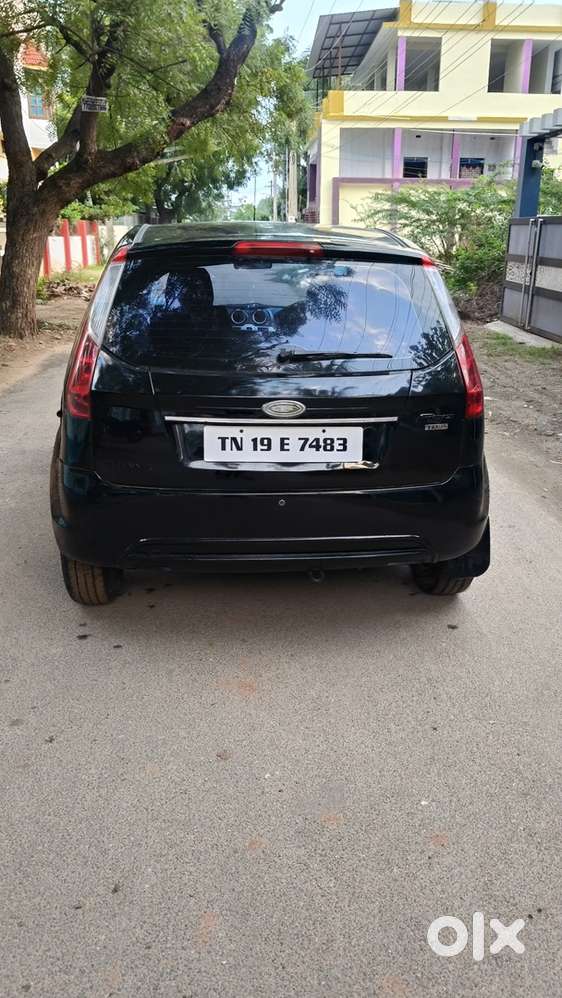 Ford Figo Tatanium Diesel 2011