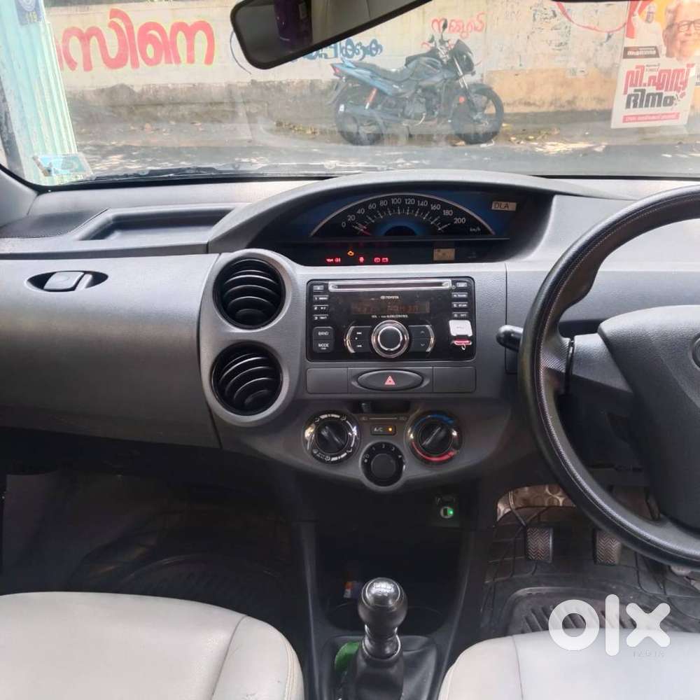 Etios Liva, Blue, 2013