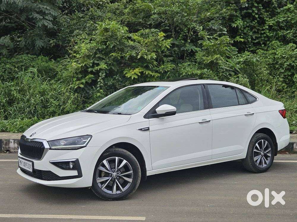Skoda Slavia 1.0 Tsi Style At, 2023, Petrol