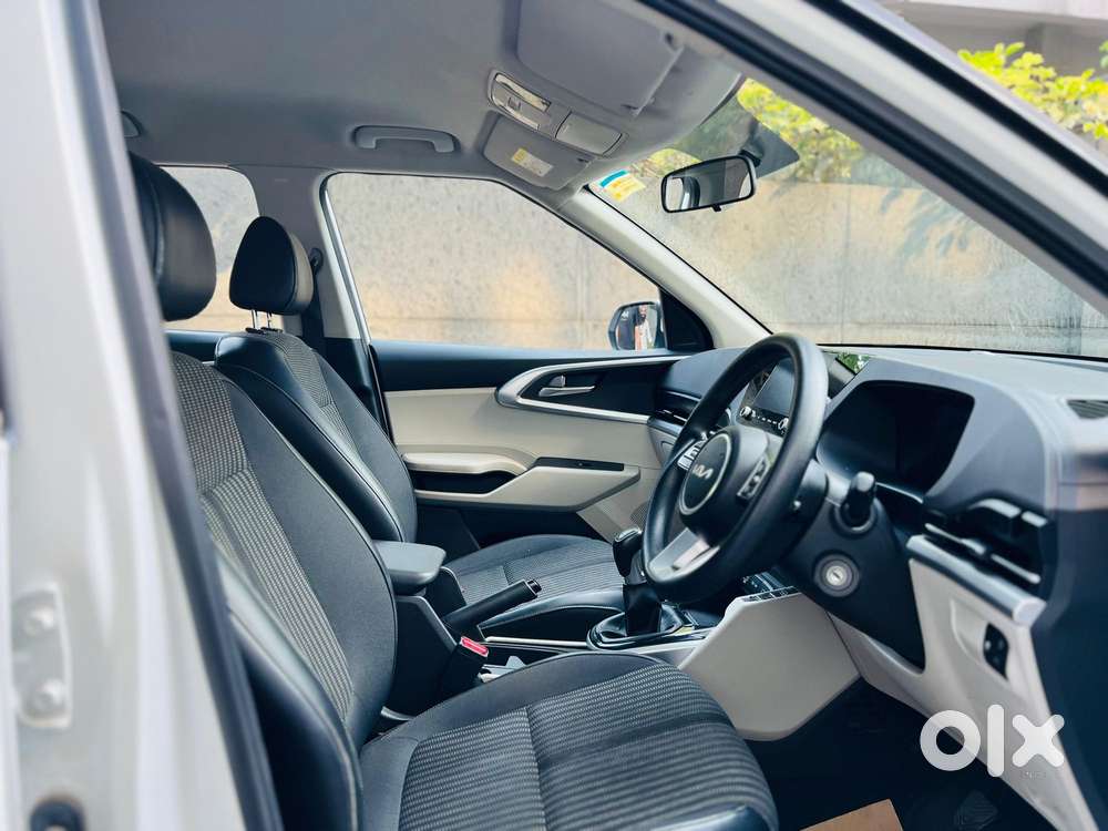 Kia Carens 1.4 Prestige 7 Str, 2022, Petrol