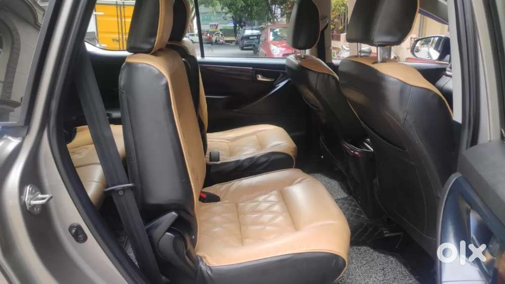 Toyota Innova Crysta 2.4 G Mt 7 Str, 2022, Diesel