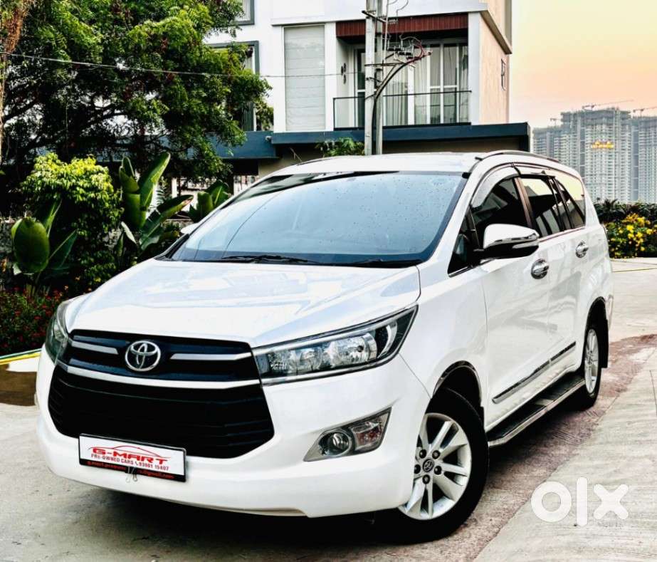 Toyota Innova Crysta 2.4 Gx Mt 8s, 2017, Diesel