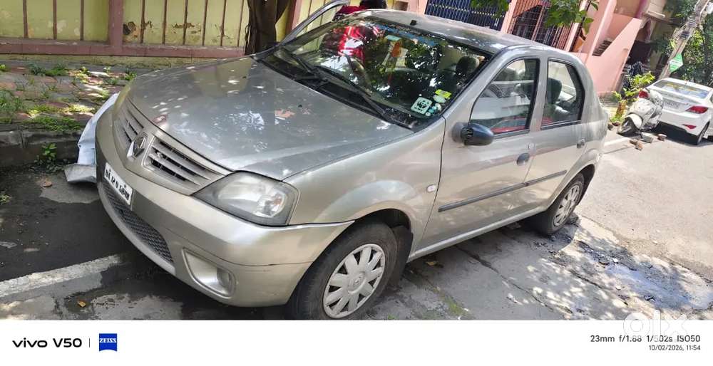 Mahindra Logan Petrol 2008