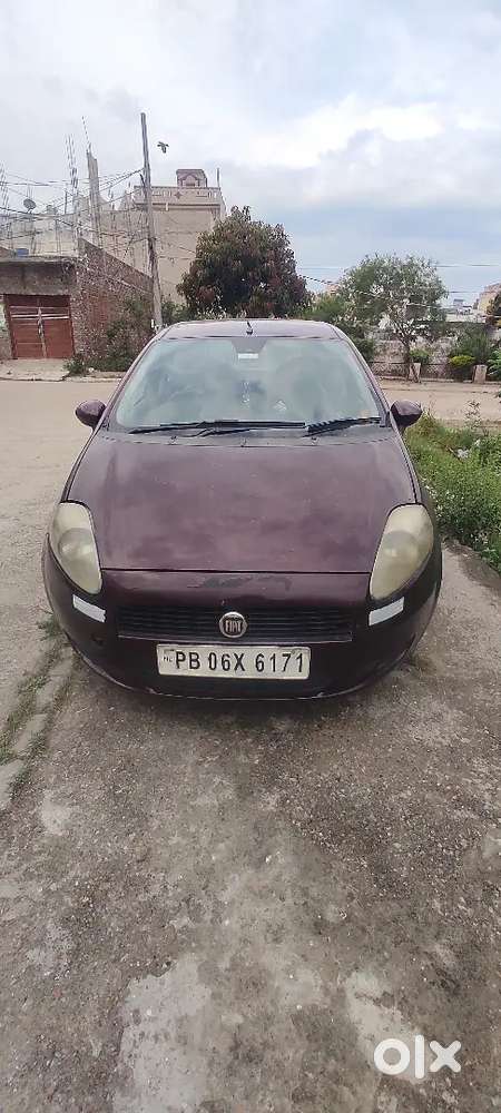 Fiat Grande Punto 2014 Diesel 100000 Km Driven