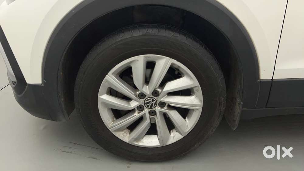 Volkswagen Taigun 1.0 Tsi Highline At, 2022, Petrol