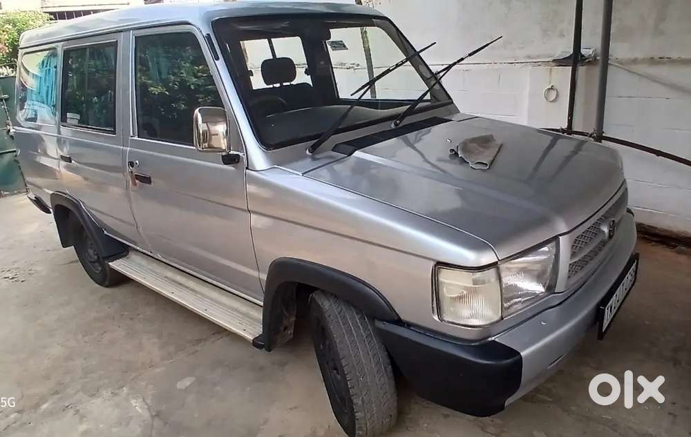 New Condition (qualis) 
04 New Tyres 
Ac Working 
Mint Condition