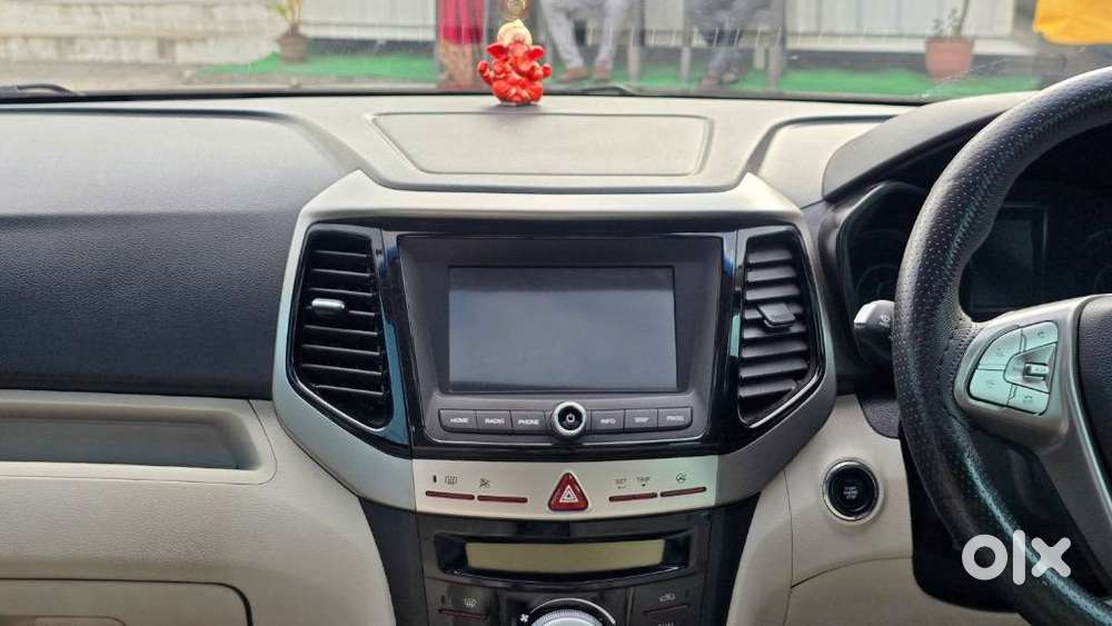 Mahindra Xuv300 W8 (o) 1.5 Diesel Amt, 2024, Diesel