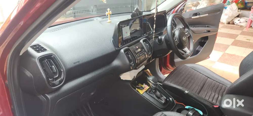 Doctor Owned Kia Sonet Full Option Petrol Automatic