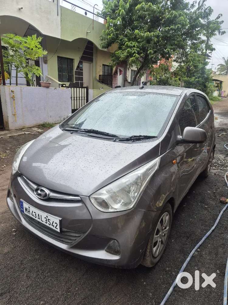 Hyundai Eon Sportz 2013 Airbag.  A Car  Purchased From Spinny,