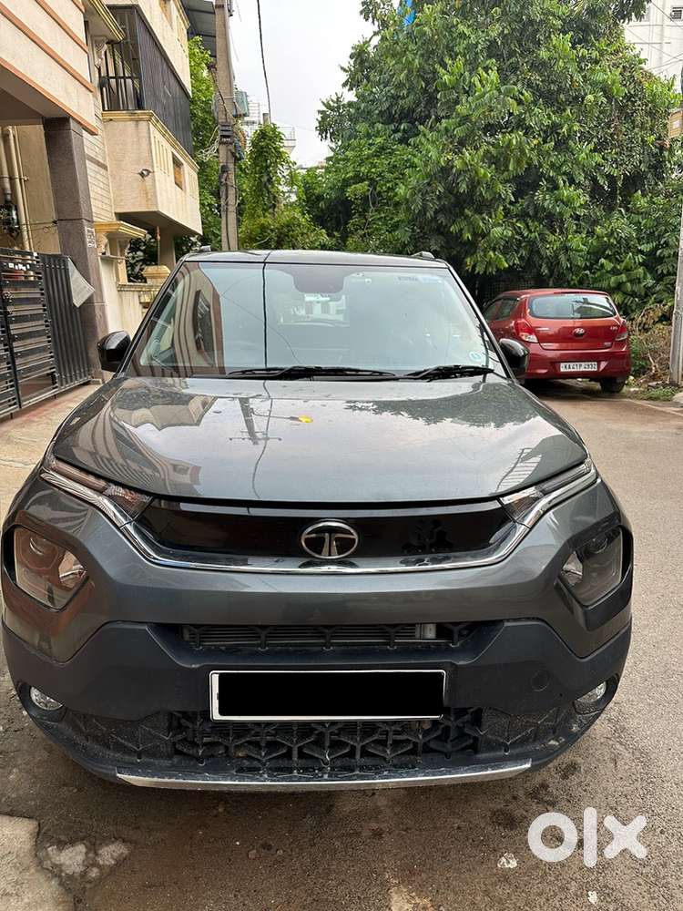 Tata Punch Creative+ Amt 2025  13500 Km  Daytona Grey   Top Variant