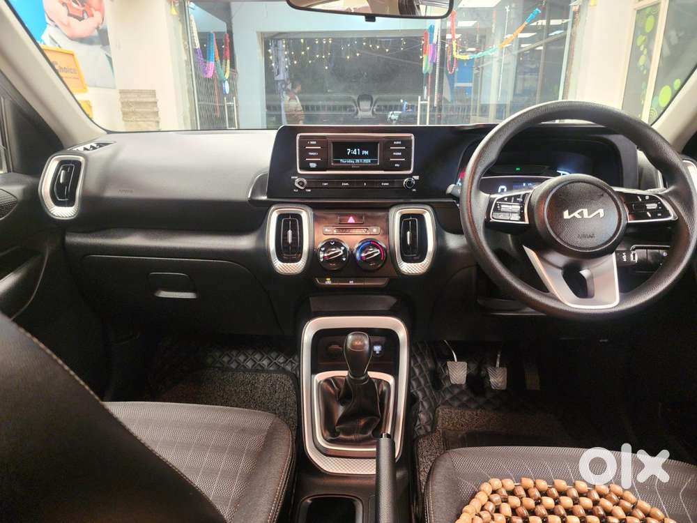 Kia Sonet Htk G, 2022, Petrol