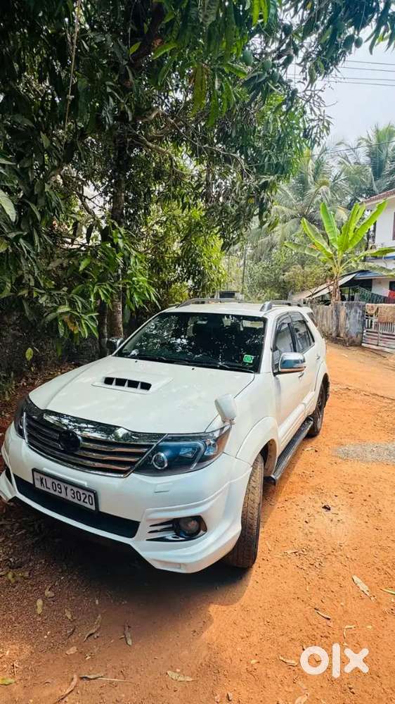 Toyota Fortuner 2010 Orginal Kerala