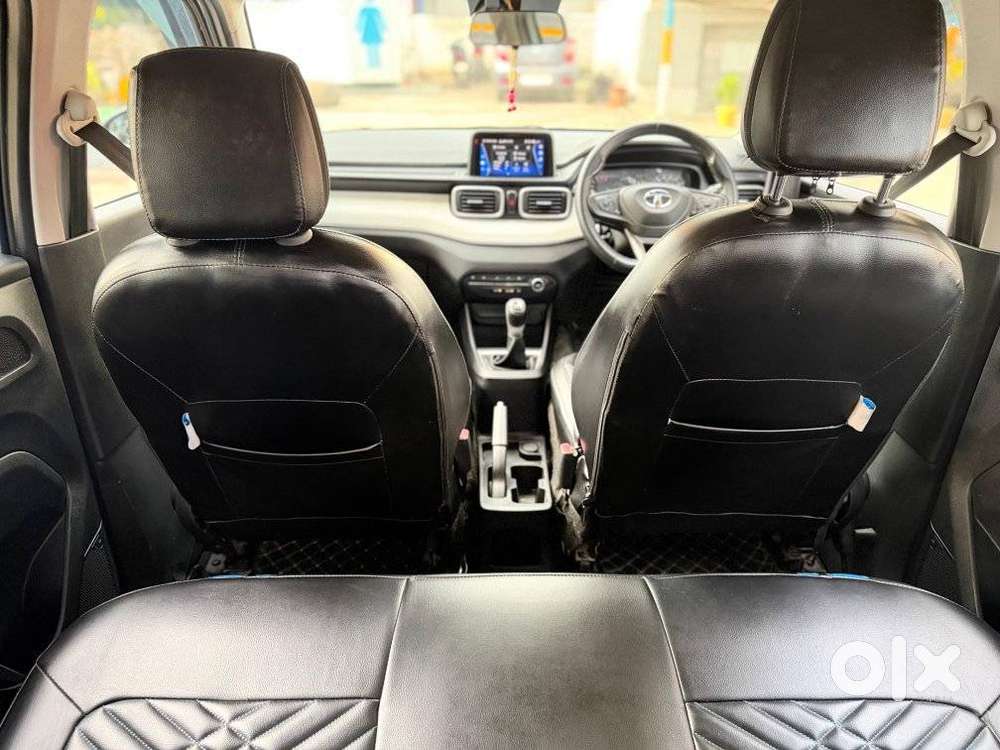 Tata Punch 1.2 Revotron Creative Dual Tone, 2022, Petrol