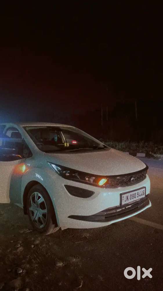 Tata Altroz Xms+ Sunroof