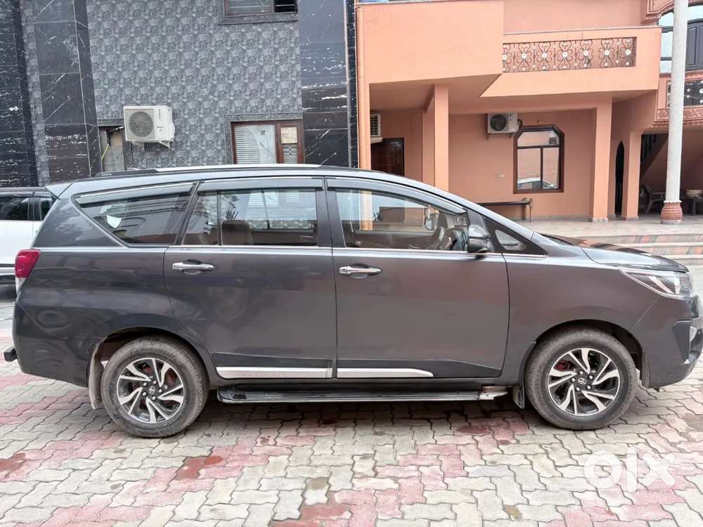 Toyota Innova Crysta 2021 Diesel 129000 Km Driven