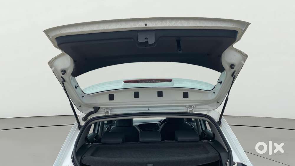 Volkswagen Taigun 1.0 Tsi Topline At, 2023, Petrol