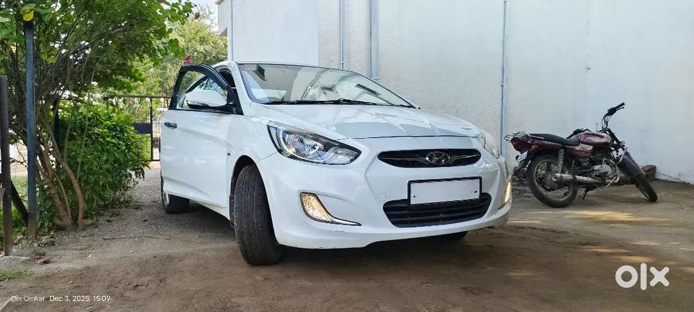 Hyundai Verna 2014 Top Family