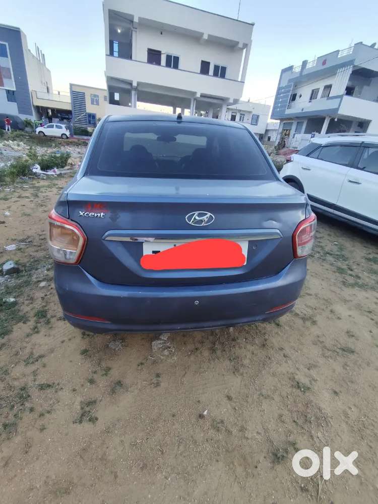 Hyundai Xcent 2016