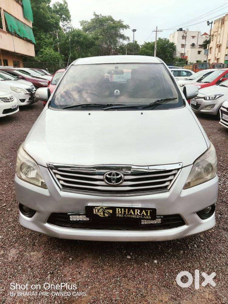 Toyota Innova 2.5 V 7 Str, 2012, Diesel
