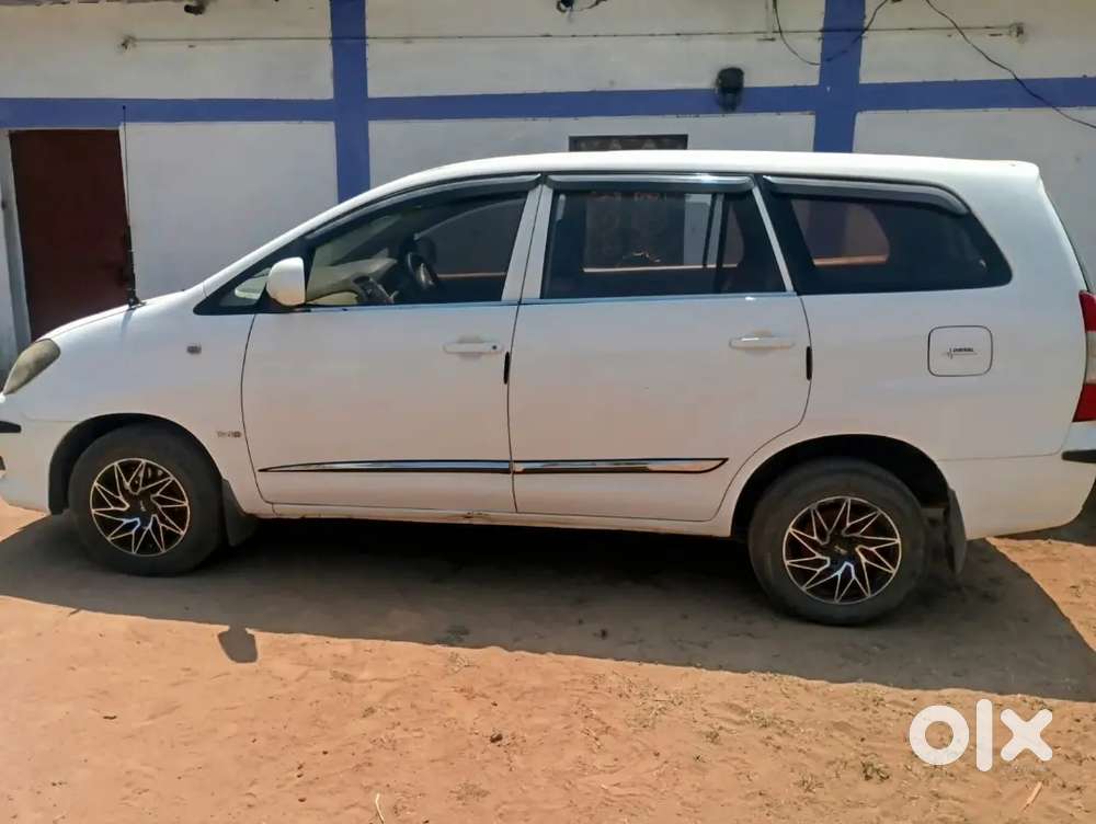 Toyota Innova 2009 Diesel Well Maintained