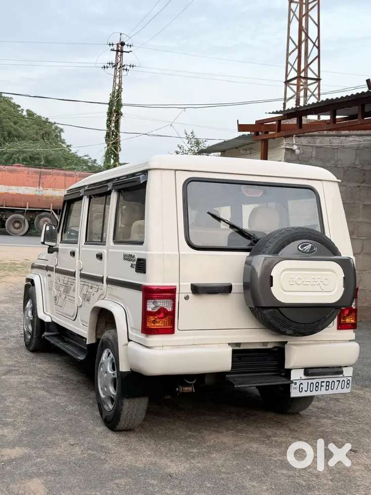 Mahindra Bolero 2016 कार