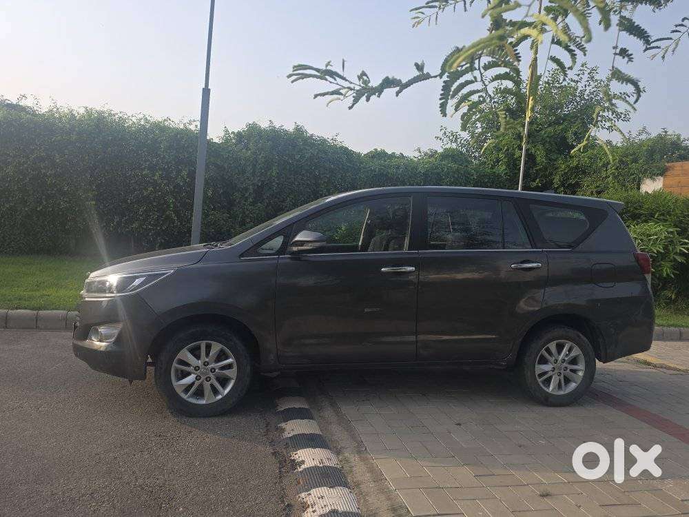 Toyota Innova Crysta 2.4 V, 2018, Diesel