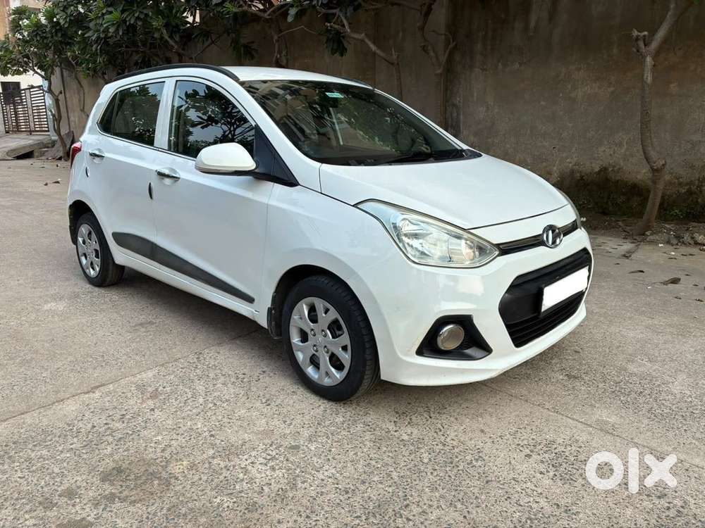 Hyundai Grand I10 Sportz Edition, 2015, Petrol