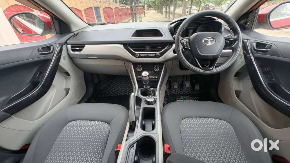Tata Nexon 1.2 Revotron Xt, 2020, Petrol