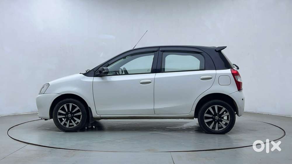 Toyota Etios Liva V, 2016, Petrol
