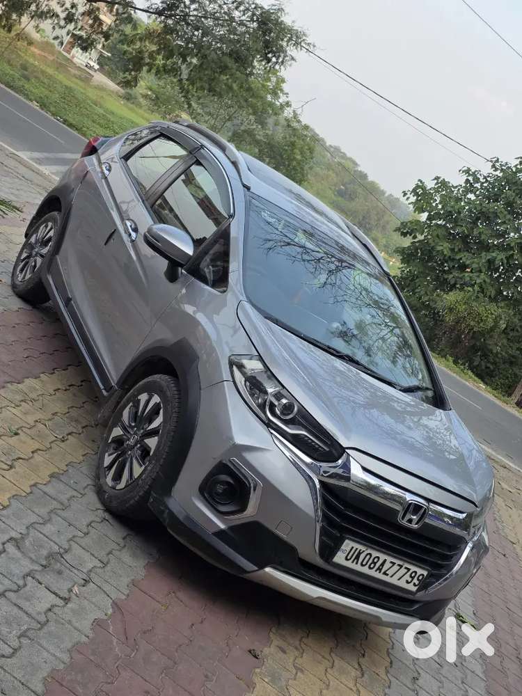 Honda Wr V 
Bs 6
Diesel
Full Insurance
Push Button Start Sunroof