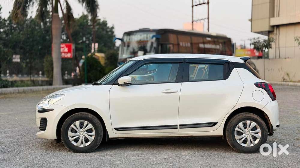 Maruti Suzuki Swift Vxi