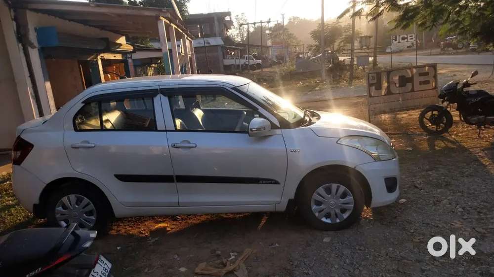 Maruti Suzuki Swift Dzire 2013 Petrol Well Maintained