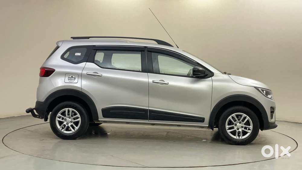 Renault Triber Rxt, 2024, Petrol
