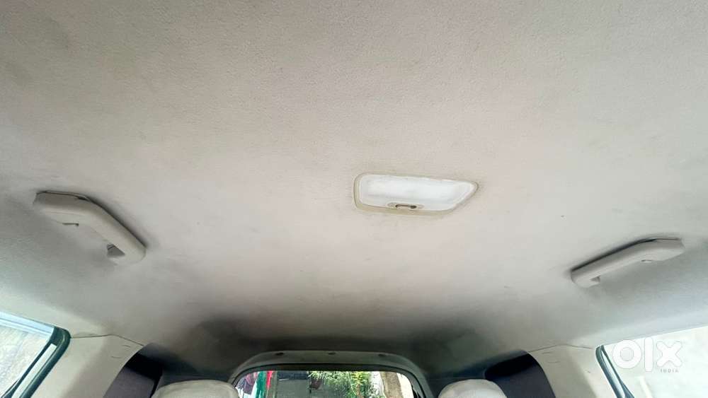 Mahindra Xuv700 2024 Diesel Well Maintained