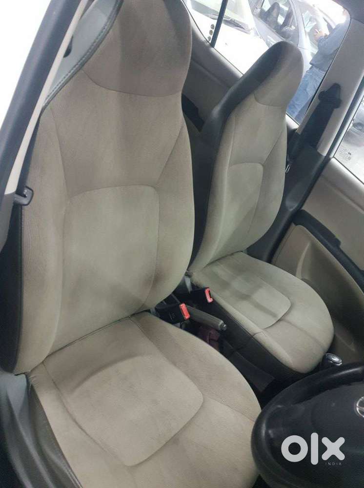 Hyundai I10 Sportz, 2013, Petrol