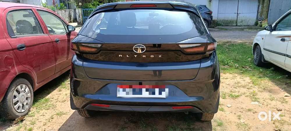 Tata Altroz 1.2 Xe 2021