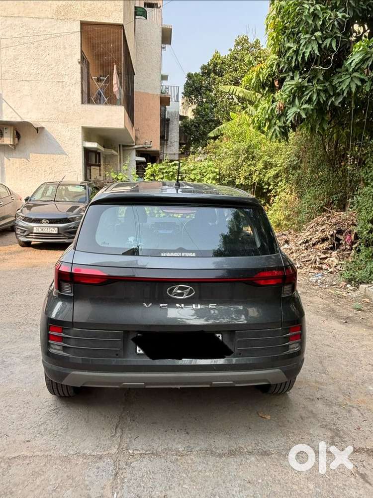 Hyundai Venue Petrol 2026