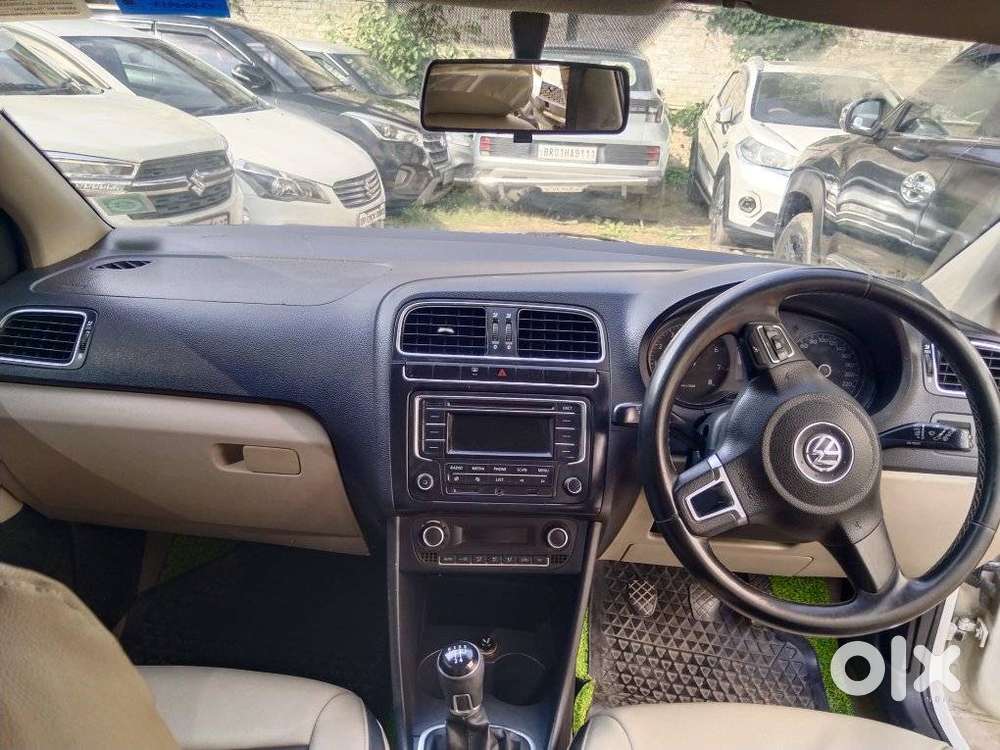 Volkswagen Polo Petrol Highline 1.6l, 2013, Petrol