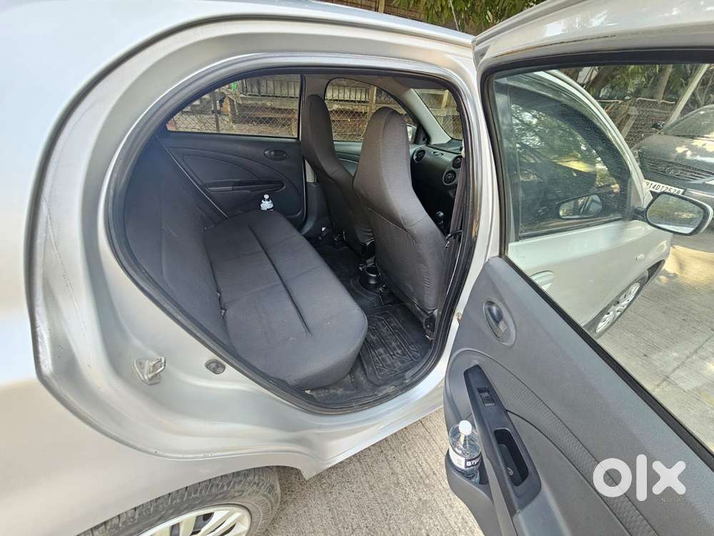 Toyota Etios Liva 2011-2012 G, 2012, Petrol