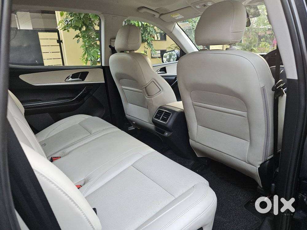 Mahindra Xuv700 2.2 Ax 7 Diesel At Luxury Pack Str, 2024, Diesel