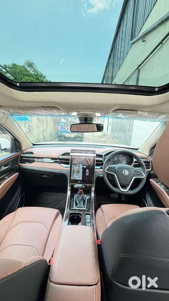 Mg Hector Plus, 2025, Petrol