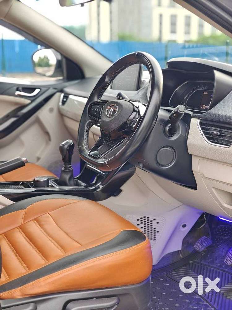 Tata Nexon Xz Plus (hs), 2022, Petrol