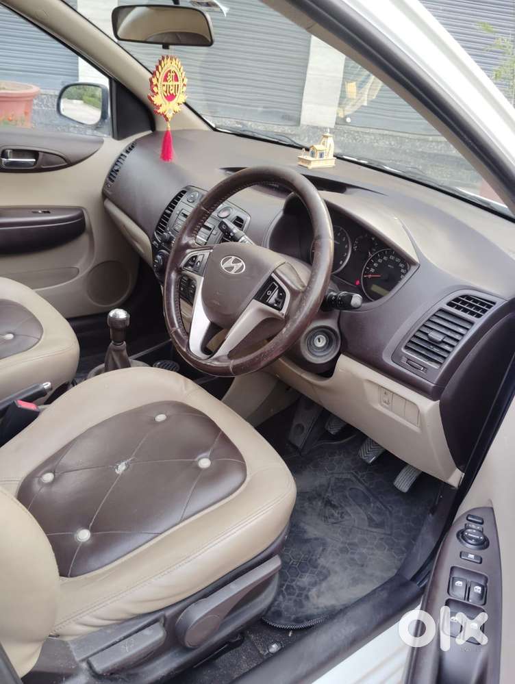 Hyundai I20 2009-2011 Asta, 2009, Petrol